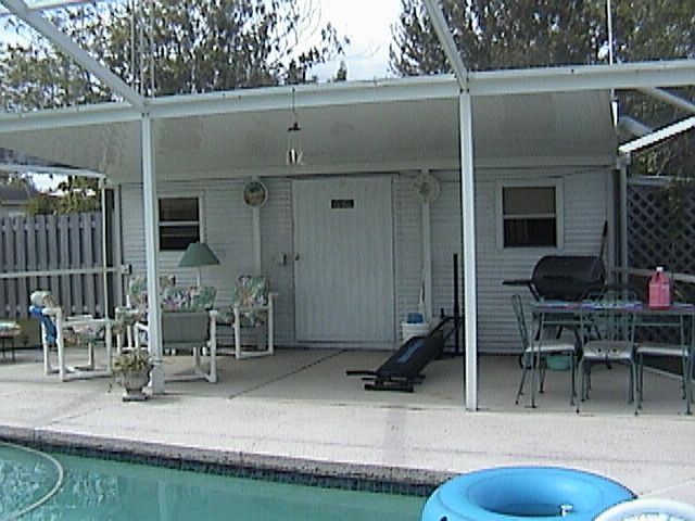 2nd image of 1172 Indrio Ln NE