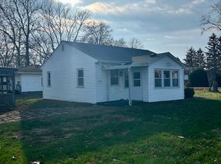 201 W Washington St, Mahomet, IL 61853