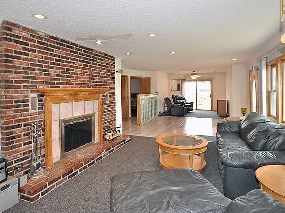 3rd image of 6544 Girard Ave S