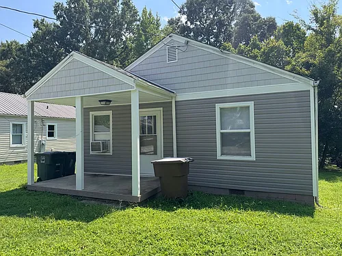 1514 Sloan St Photo 1