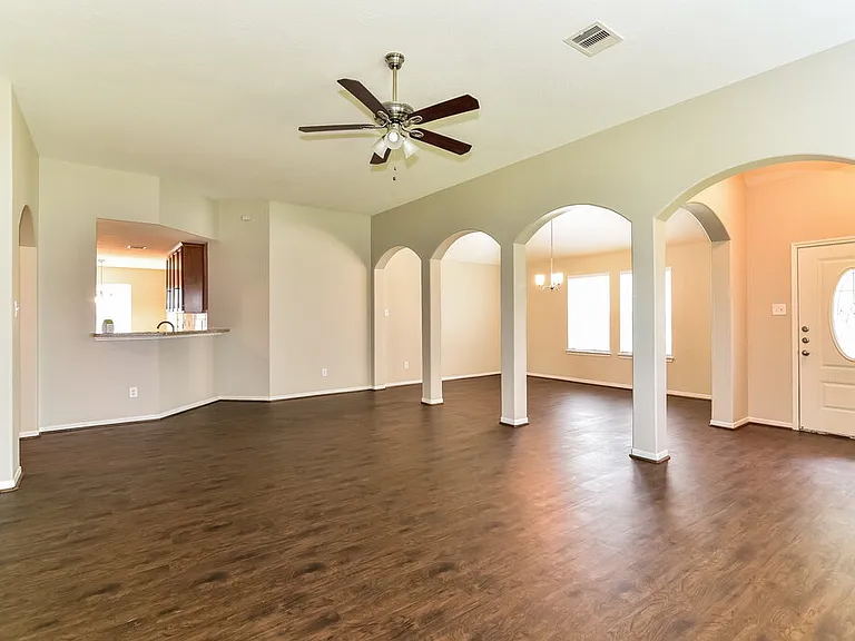 3705 Burwood Ct — Photo 4