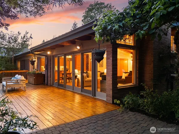 112 Merridith Street, Port Ludlow, WA 98365