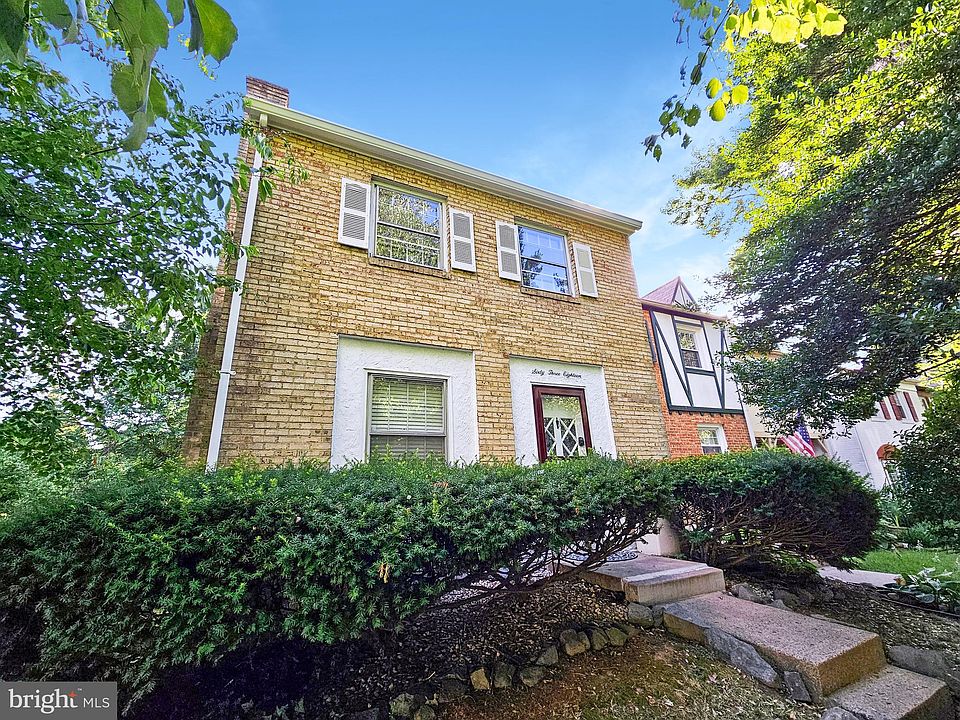 1st image of 6318 Paddington Ln
