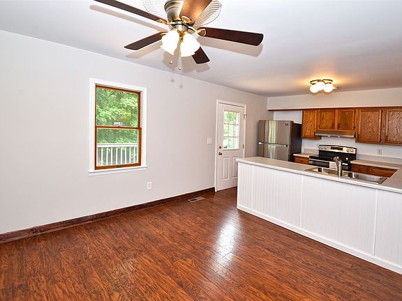 4th image of 7038 Freebird Ct