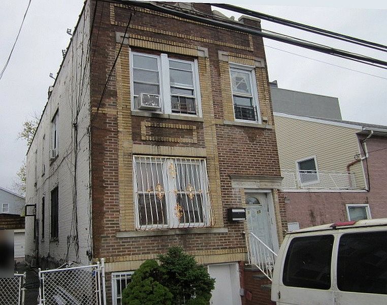 1st image of 3110 105th St