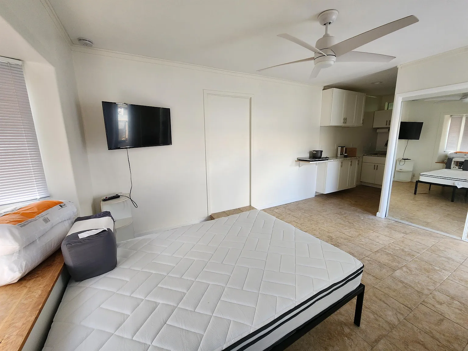 339 Moi Place - D — Photo 2