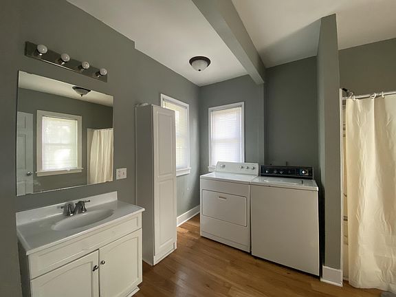 5th image of 908 West St