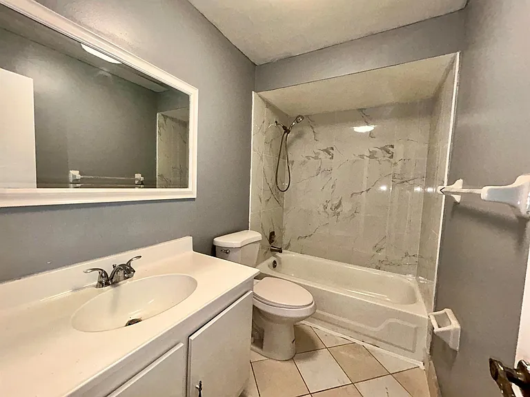 11983 Shakerwood Ln — Photo 19