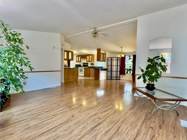 4532 E Antelope Rd, Eagle Pt, OR 97524