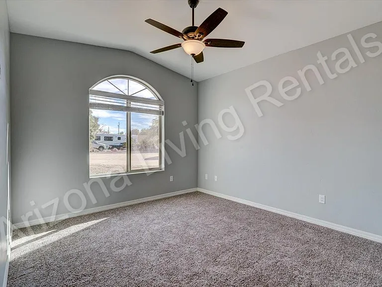 761 Chickasaw Ln — Photo 11