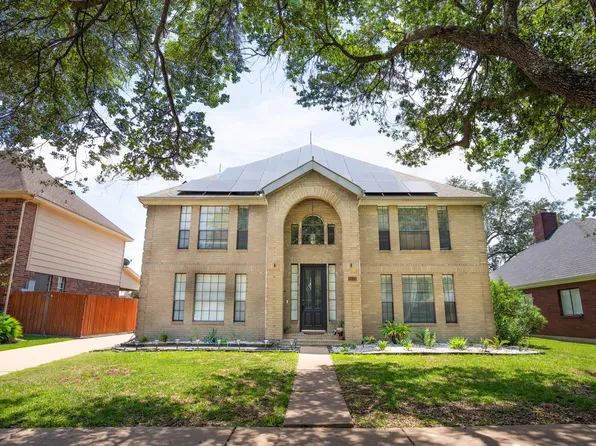 2113 Spinnaker Dr, League City, TX 77573