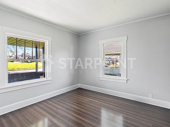 3rd image of 1311 S Ebright St