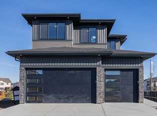 671 King St, Spruce Grove, AB T7X 0J6