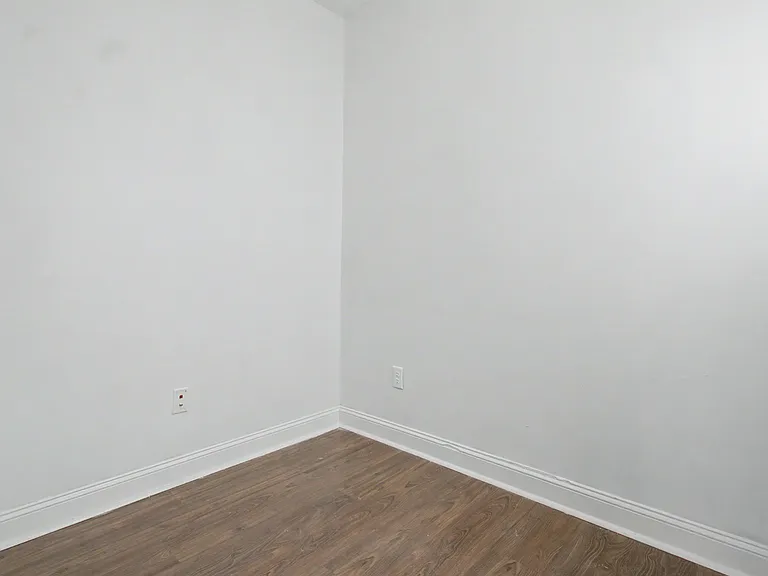 390 Fairview Cir — Photo 13