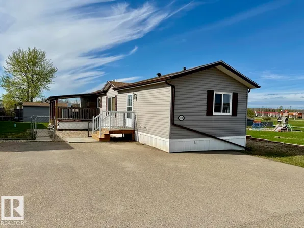 2251 50th St #110, Drayton Valley, AB T7A 0C5