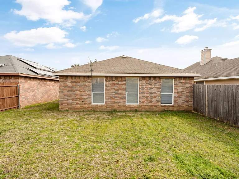 9212 Coral Ln — Photo 25
