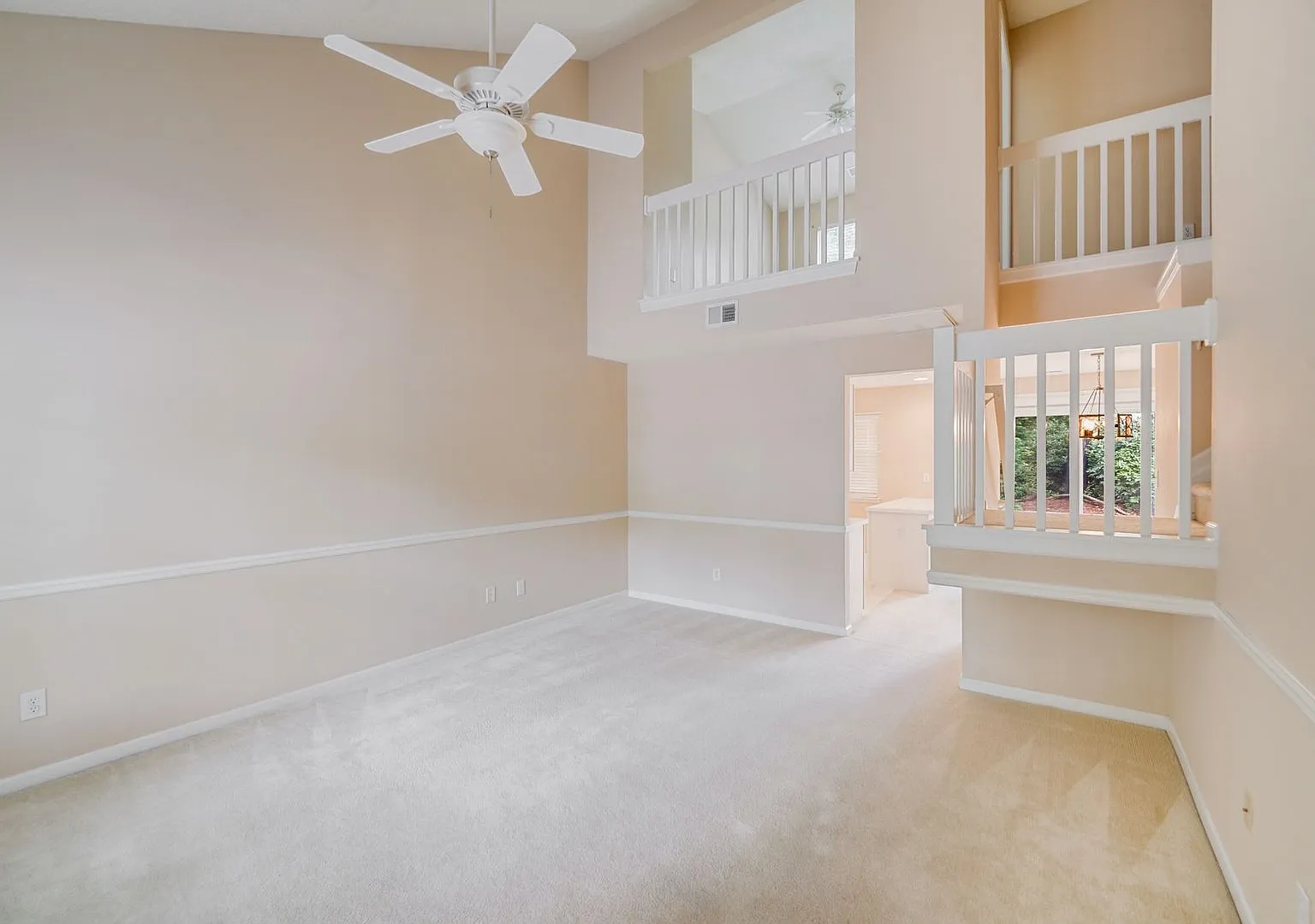 Coming Soon! Bennington Place Beauty 2 Beds, 2.5 Baths, Versatile Loft & More! — Photo 3