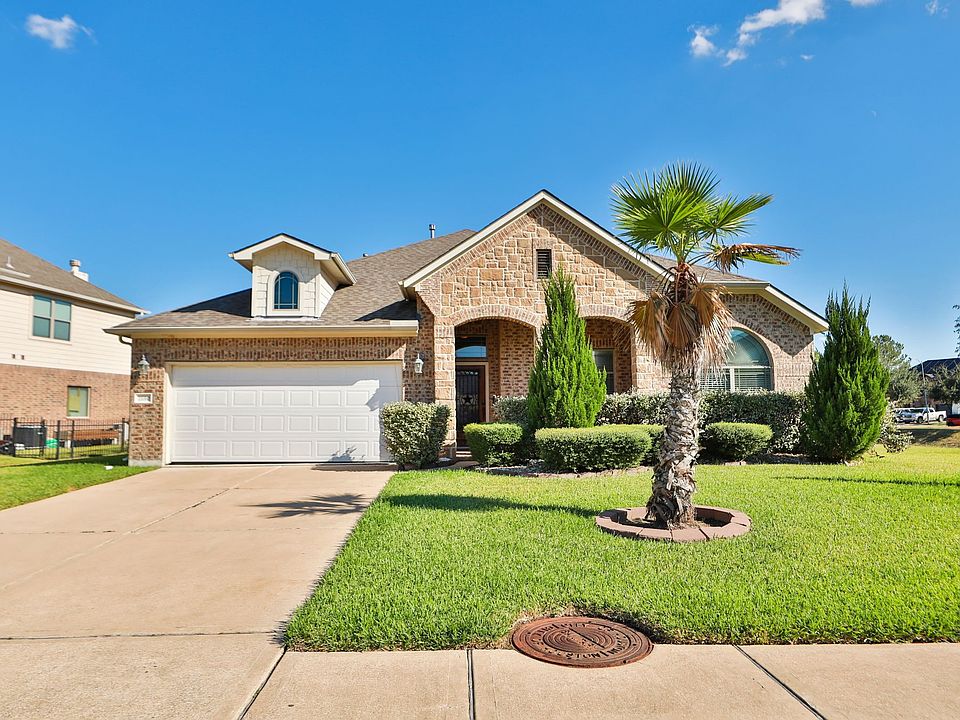 1st image of 23310 Parkway Lakes Ln #23310