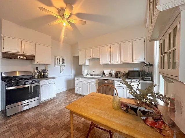98 Cypress St #3A — Photo 10