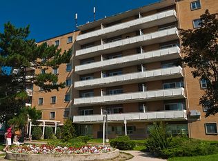 St. Andrews Towers East, Toronto, ON M2L 2J2