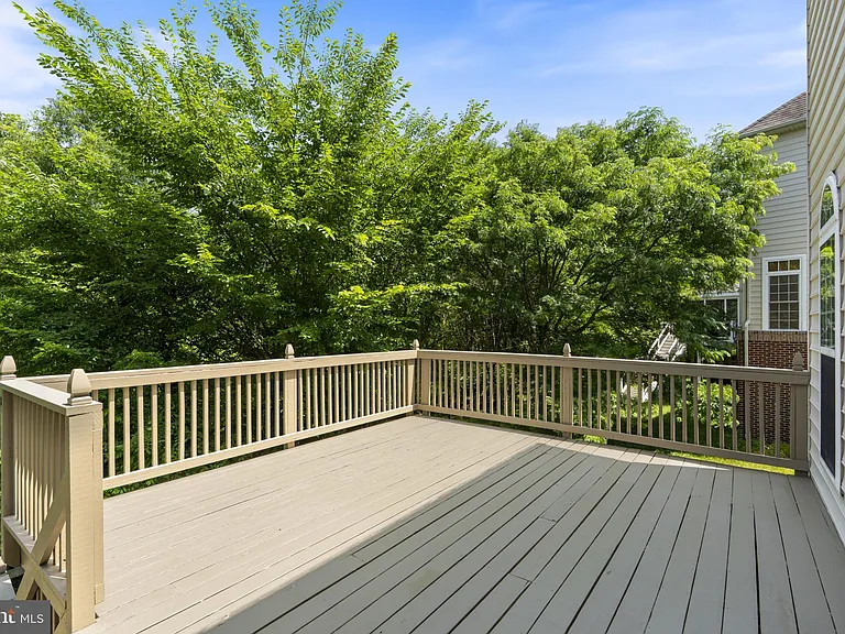 15436 Symondsbury Way — Photo 46