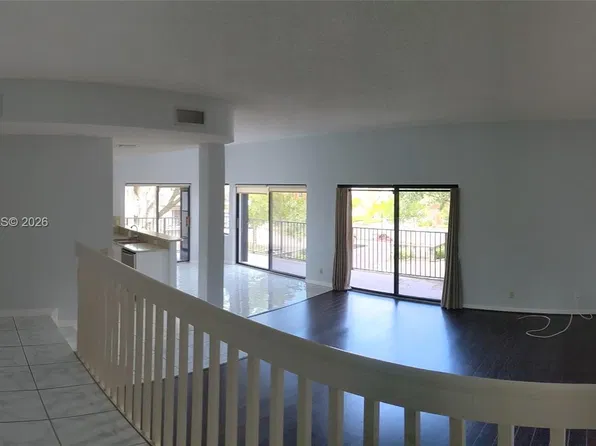 4720 SW 62nd Way APT 303, Fort Lauderdale, FL 33314