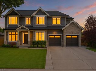 1225 Baldwin Dr, Oakville, ON L6J2W4