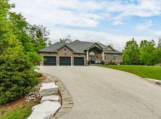 1 Topaz Ct, Oro Medonte, ON L0L2E0