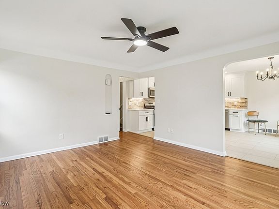 5th image of 1415 Wexford Ave