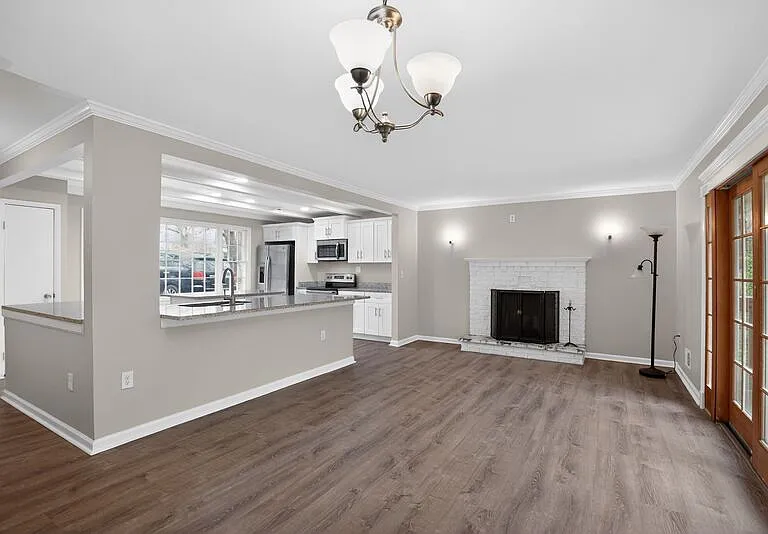 8512 Rose Marie Dr — Photo 5