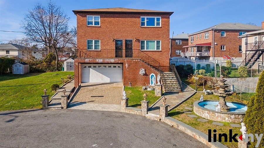 1st image of 90 Byron Ave #1
