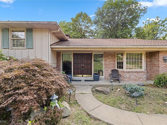 4th image of 111 Woodland Park