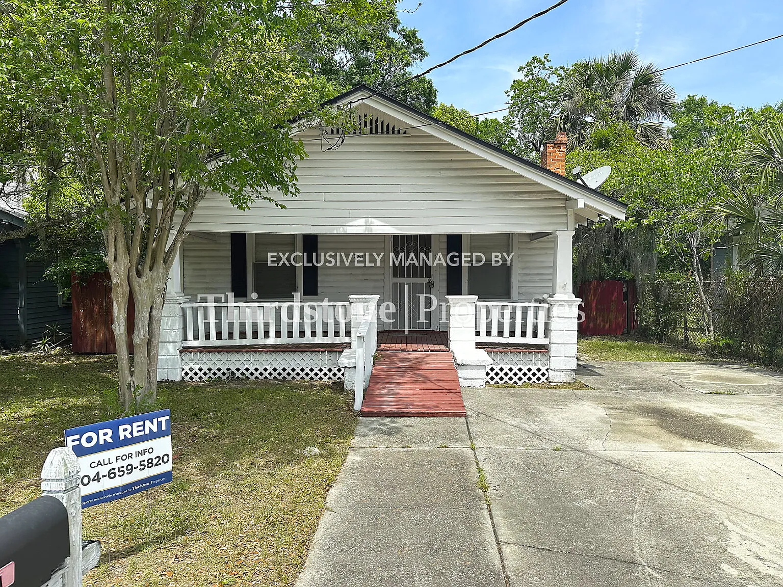 961 Dorchester St, Jacksonville, FL 32208 — Photo 1
