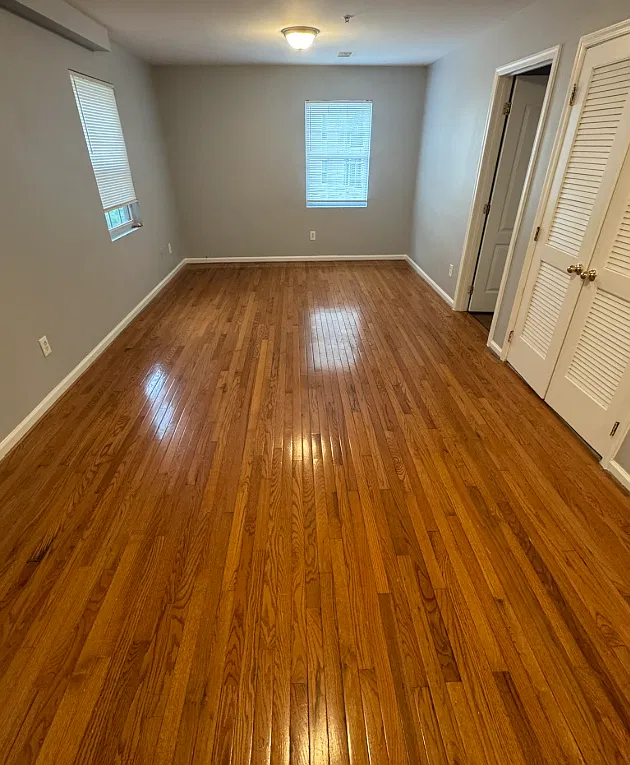 2 bed, 573 sqft, $1,950 — Photo 2