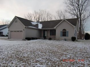 26157 Matilda Ave, Flat Rock, MI 48134