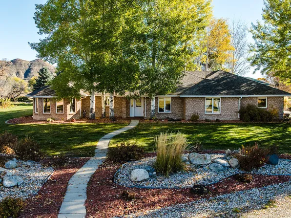 2537 Us Highway 14, Clearmont, WY 82835