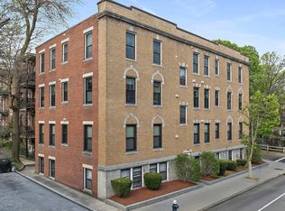 4 Fairbanks St APT 2, Brookline, MA 02446