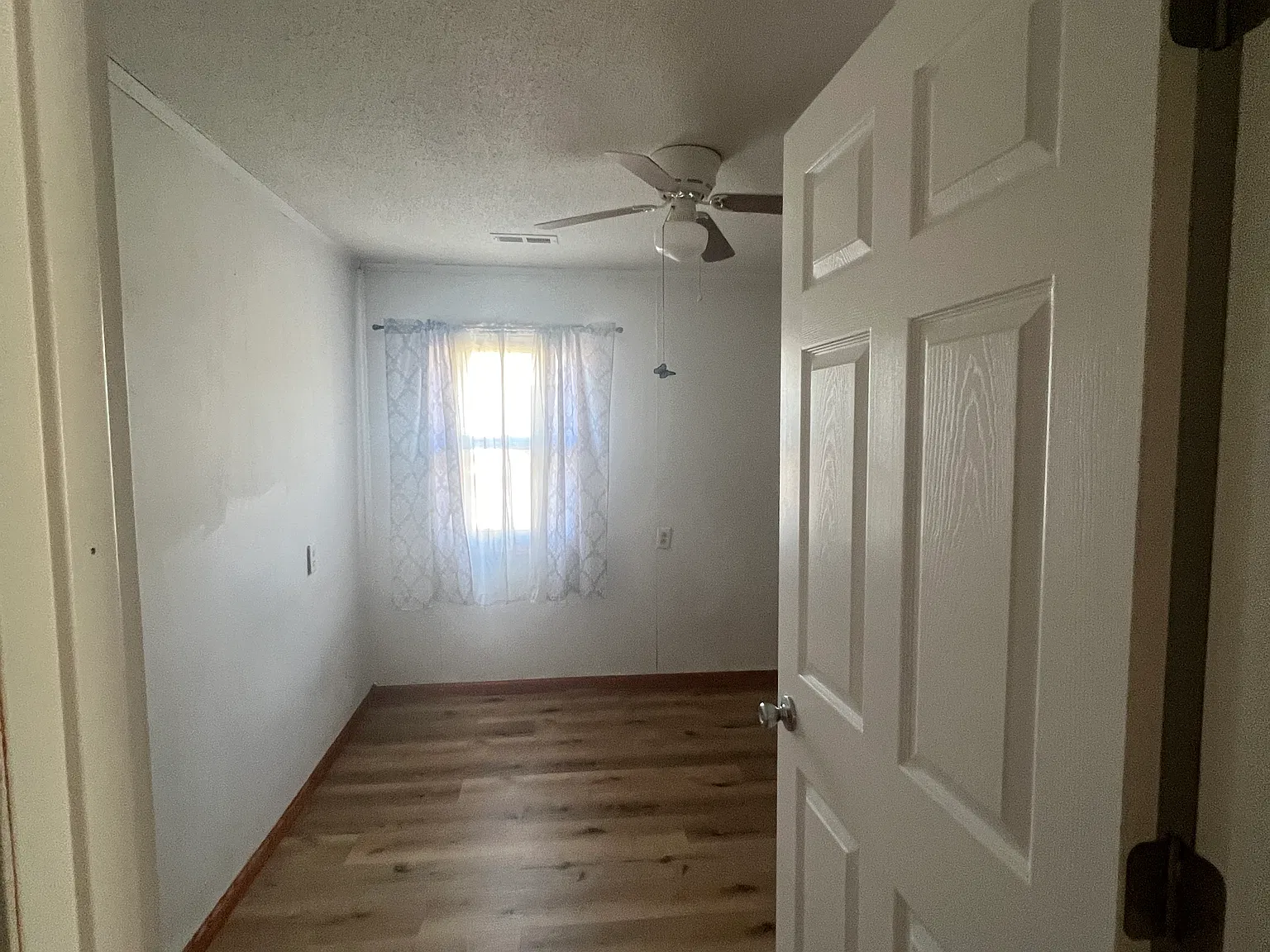 2 bed, 800 sqft, $1,000 — Photo 4