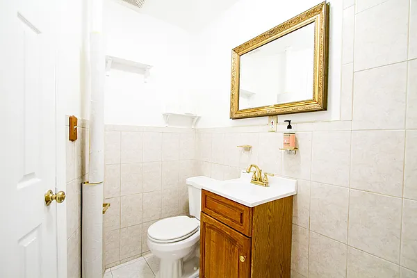 Rented by TheRealEstateCompany.com LLC | media 21