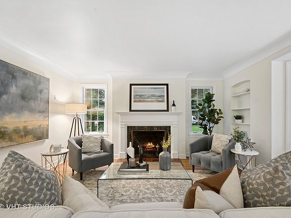 5th image of 6829 N Wildwood Ave
