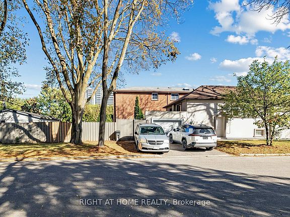 5th image of 44 Connaught Ave