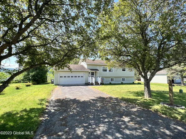 108 St Christopher Place, Cobleskill, NY 12043