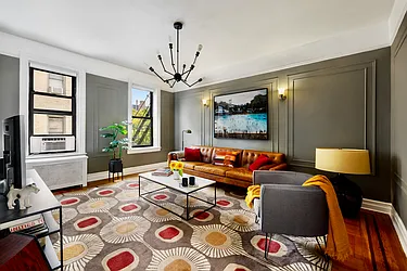 277 Washington Avenue, #4E