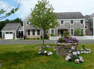 4 Magnolia Way #A, Edgartown, MA 02539