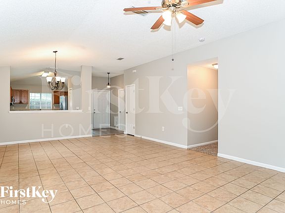 4th image of 2137 Featherwood Dr W