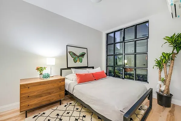 Rented by HCO NY | media 35