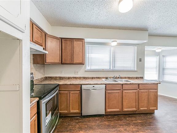 5th image of 6736 Mabell St