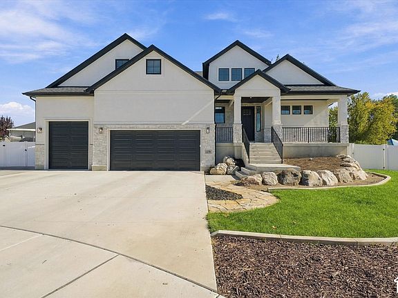 2nd image of 2579 N 375 W