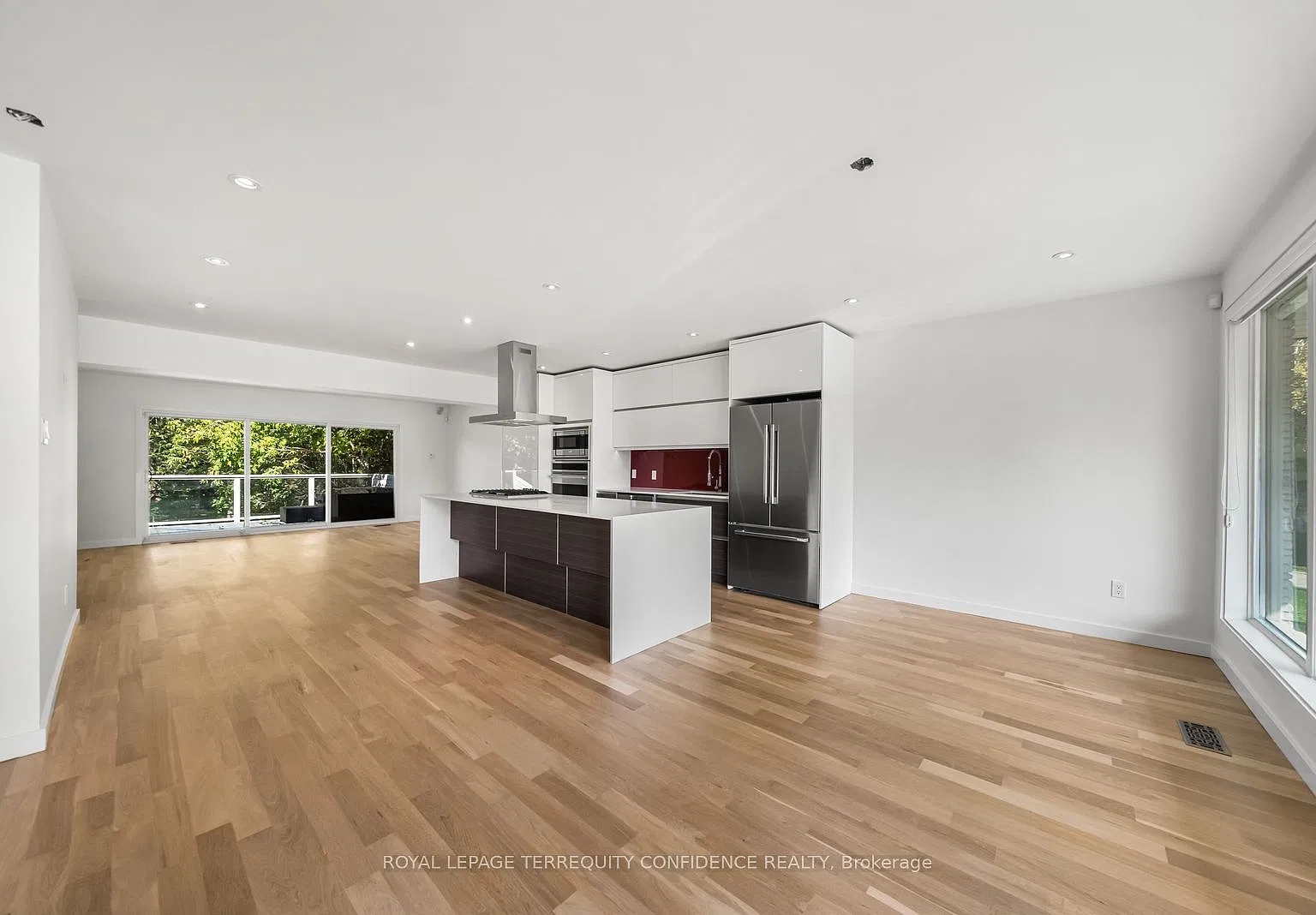 3 bed, $7,000 — Photo 2