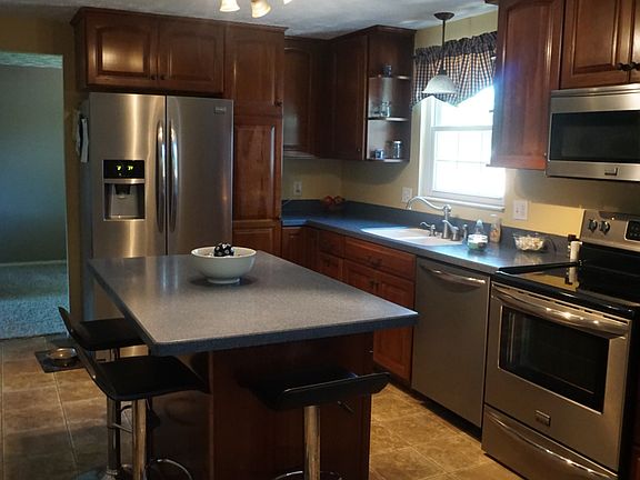 4th image of 2478 Kewanna Ln
